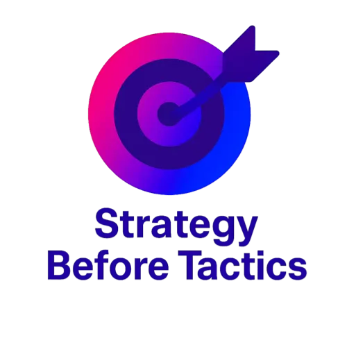 <alt=“Colorful target and arrow vector graphic representing strategy before tactics in modern marketing by maxCEOS Digital.”>