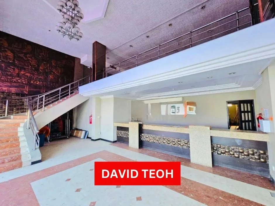 8 storey commercial building for rent at bagan luar
