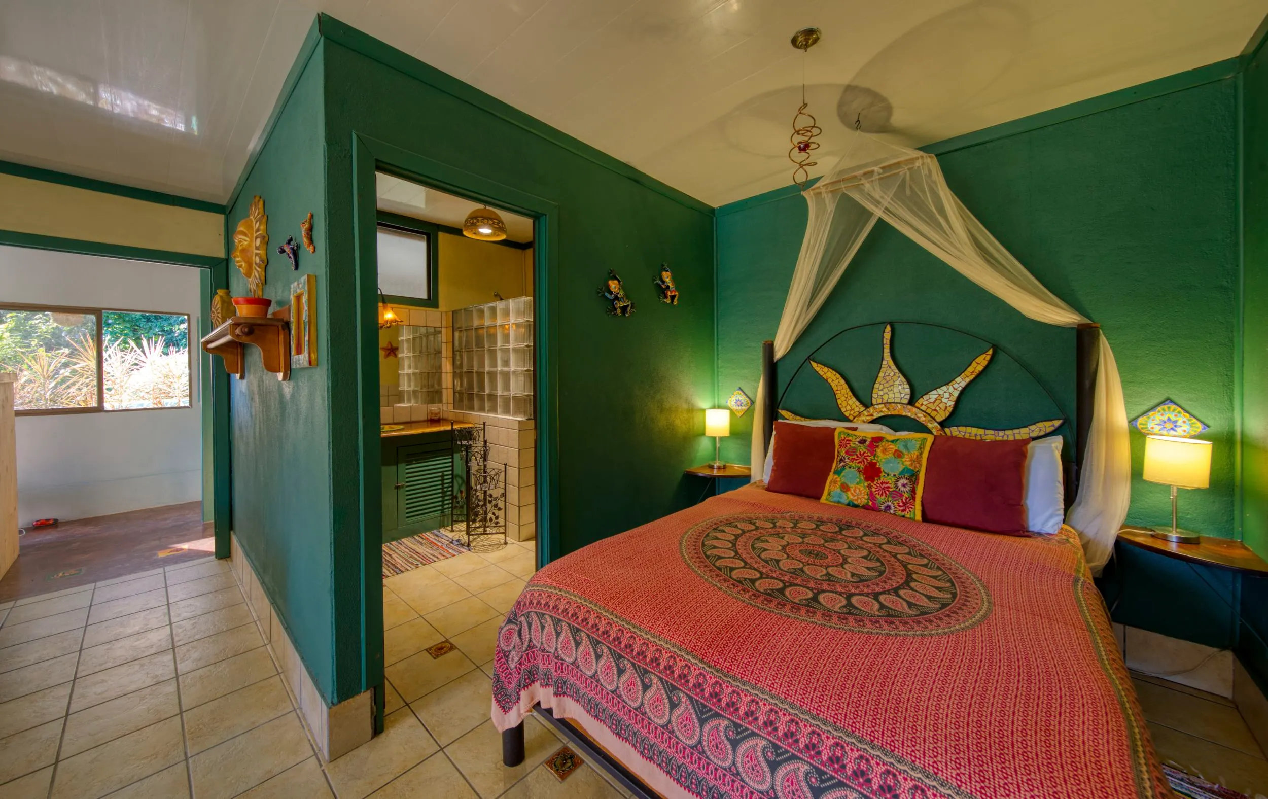 Sun Suite and Bathroom
