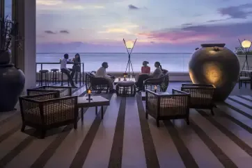 Shangri-La Colombo Guest Sunset Terrace