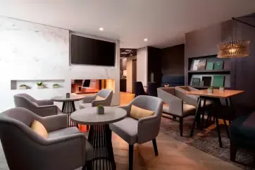 Vancouver Airport Marriott Hotel Executive Lounge