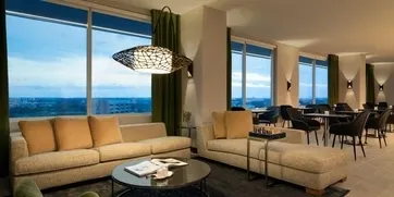 InterContinental Houston Executive lounge