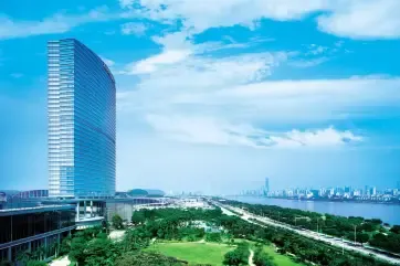 Shangri-La Hotel Guangzhou Exterior Day