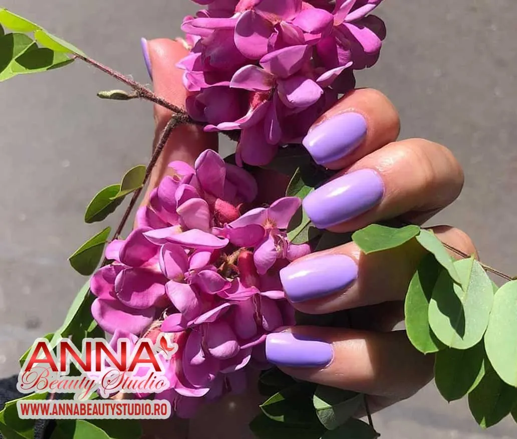 manichiura semipermanenta mov lila annabeautystudio.ro