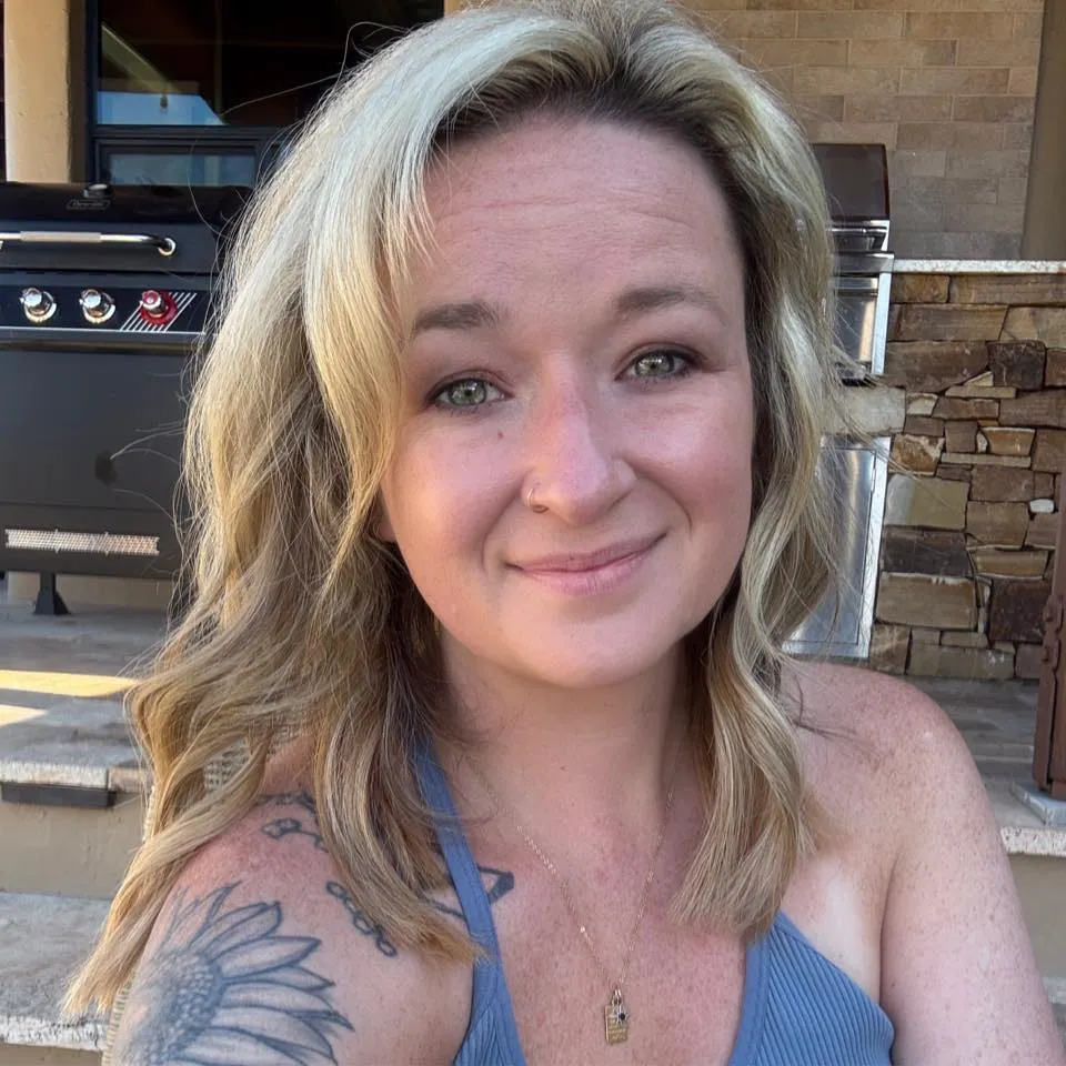 Image of Lauren Vieux, Secretary