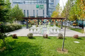 Holiday Inn Beijing Focus Square Gardens
