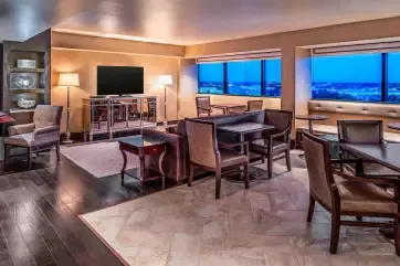 Sheraton North Houston at George Bush Intercontinental M Club Lounge
