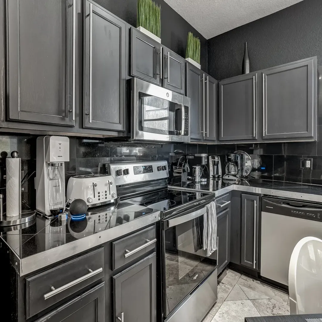 Fully Equipped Kitchen with Stainless Steel Appliances at DisneyEstate.com