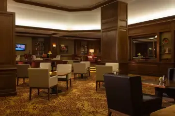 Kansas City Marriott Downtown M Club Lounge