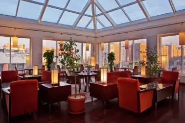 Hilton Alexandria Green Plaza Executive Lounge