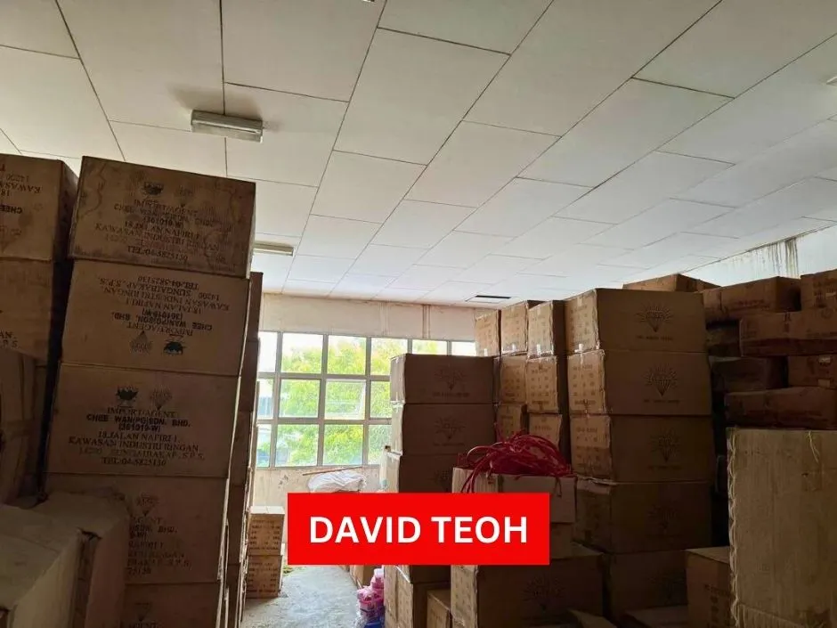 nafiri 1.5 storey semi detached factory warehouse for rent in valdor sungai bakap