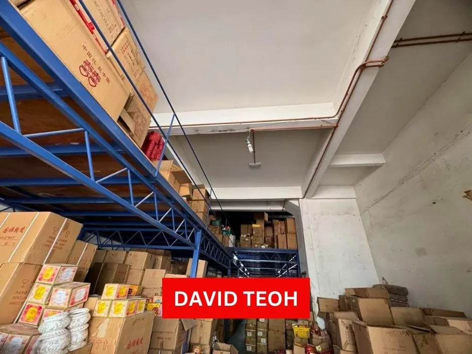 nafiri 1.5 storey semi detached factory warehouse for rent at valdor sungai bakap