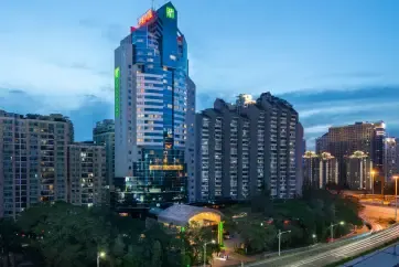 Holiday Inn Shenzhen Donghua Exterior Day
