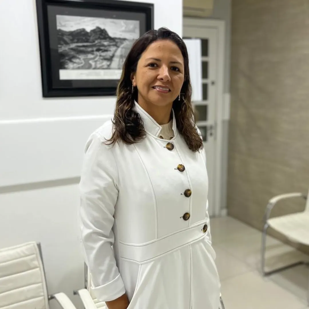 dra nara mangaravite siqueira dentista olegario barra da tijuca rj