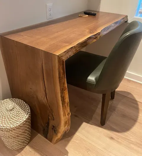 Lyle Schiavone used reclaimed wood for this desk in one of the Rochambeau Roadside Inn guestrooms