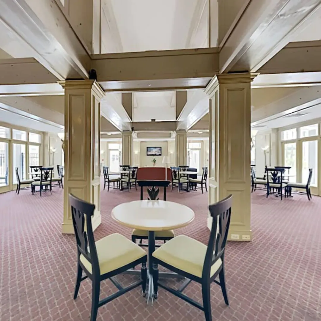 Host your next special occasion at our spacious, fully-equipped community clubhouse with versatility to accommodate groups and events. Recently renovated with a modern rustic design, our rental clubhouse provides the perfect backdrop for hosting birthday parties, baby showers, reunions and more for up to 50 guests.