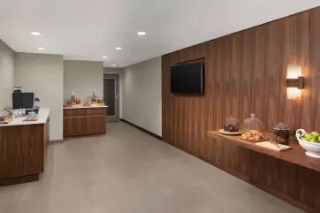 Delta Hotels Thunder Bay Delta Pantry