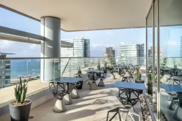 Hilton Diagonal Mar Barcelona Executive Lounge Terrace