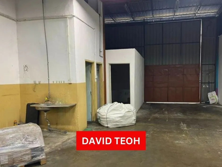bina jaya 1.5 storey terrace factory warehouse for rent