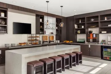 Boston Marriott Cambridge M Club Lounge