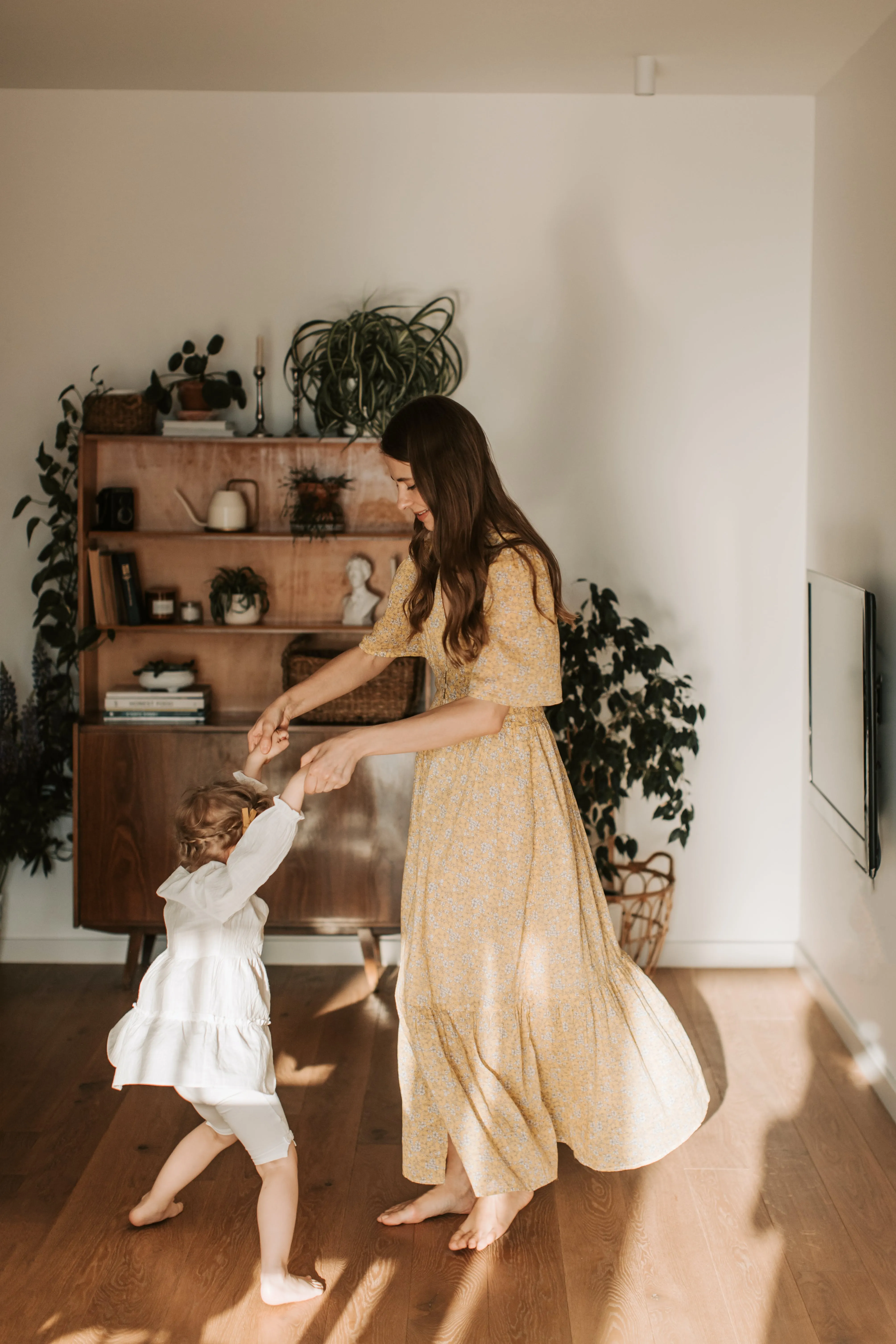 mum and daughter dancing