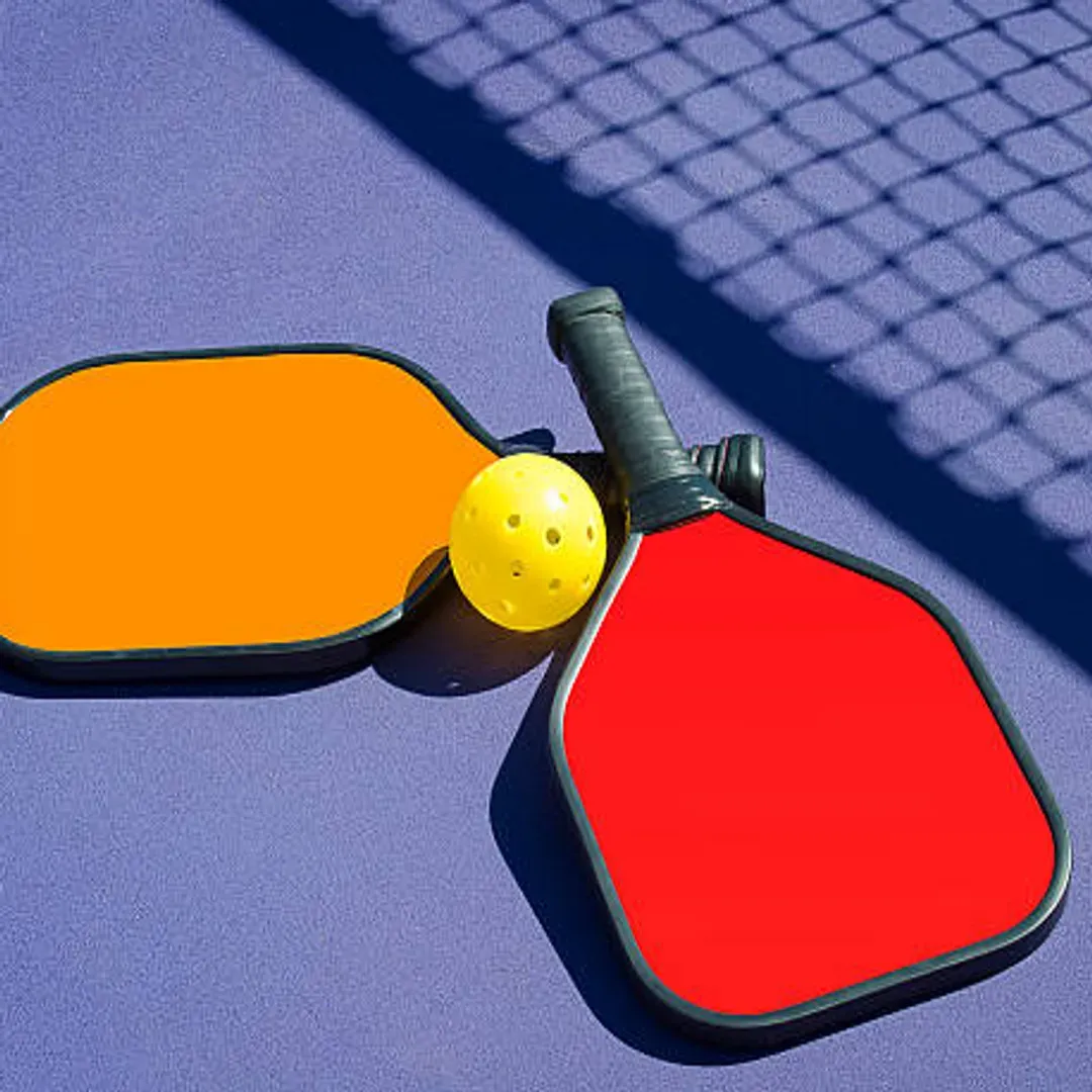 Enjoy complimentary pickleball courts
