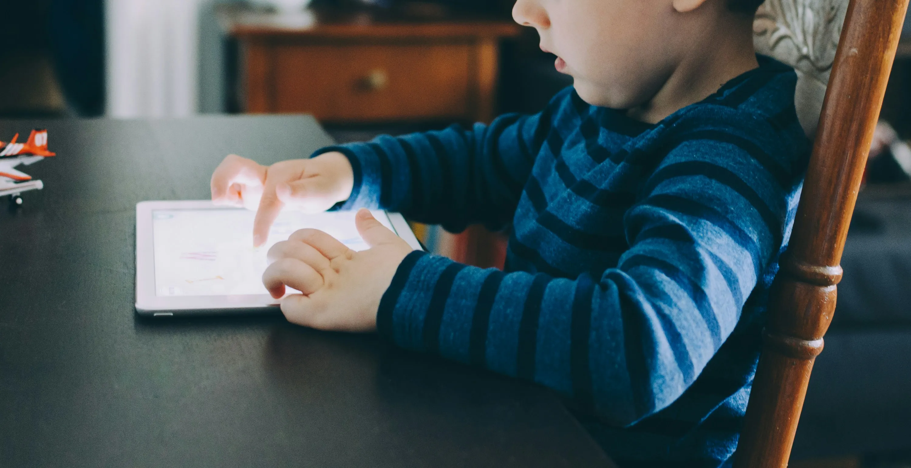 kids on screens and devices - Reconnected Self Kinesiology for kids