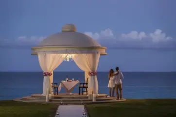 JW Marriott Cancun Resort & Spa Romantic Dining for Two