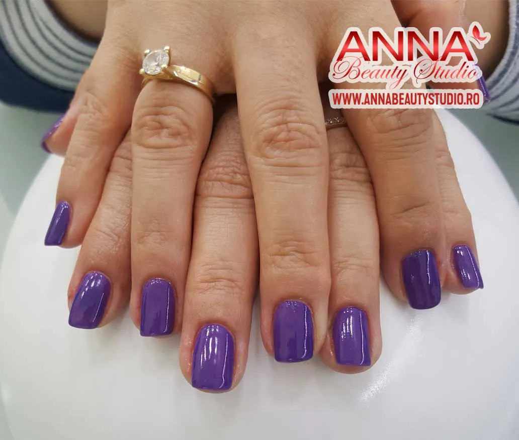 manichiura semipermanenta mov annabeautystudio.ro