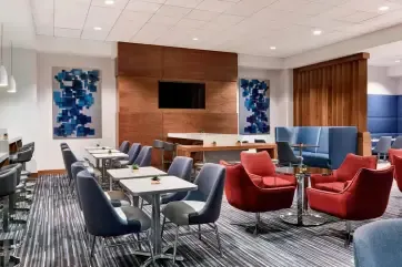 San Francisco Marriott Marquis M Club Lounge