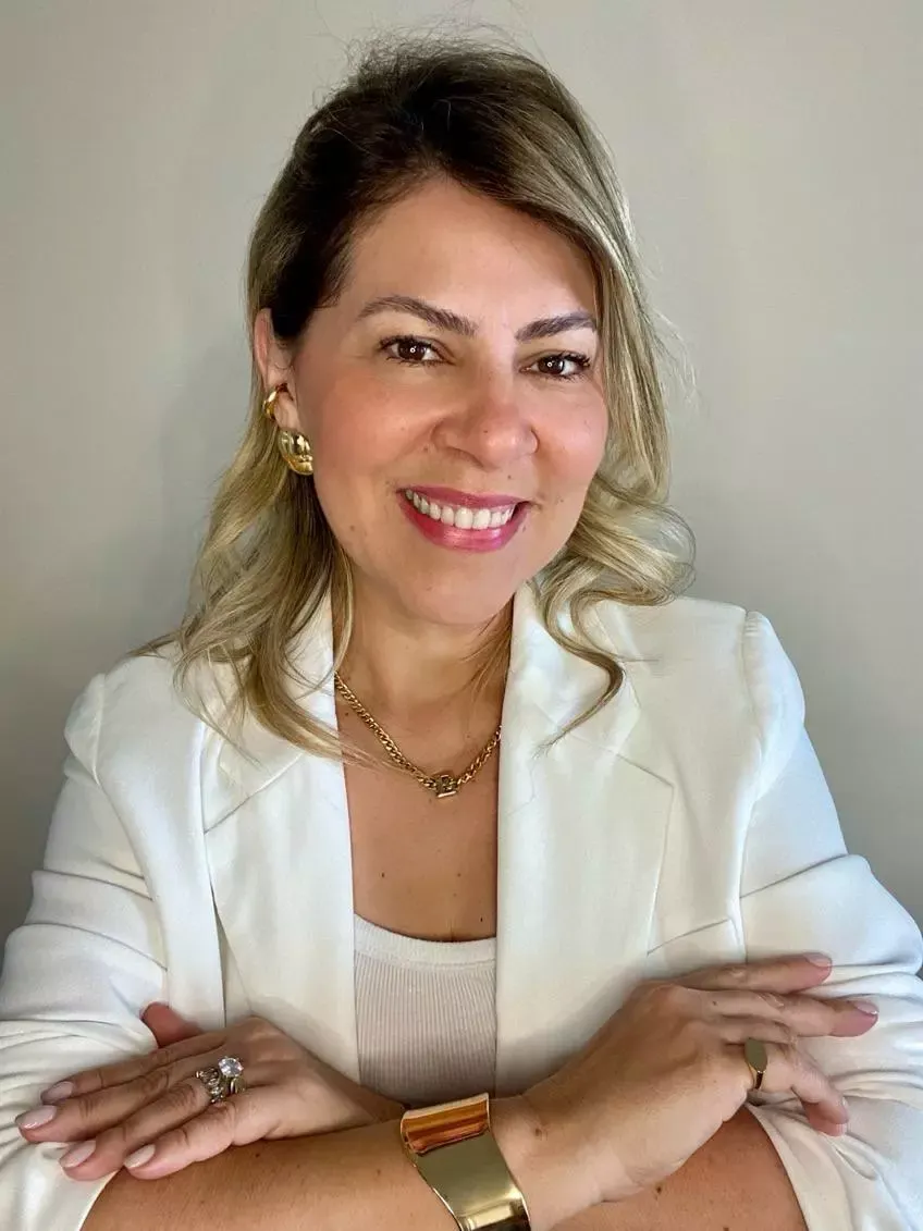 Doutora Érica Moura 