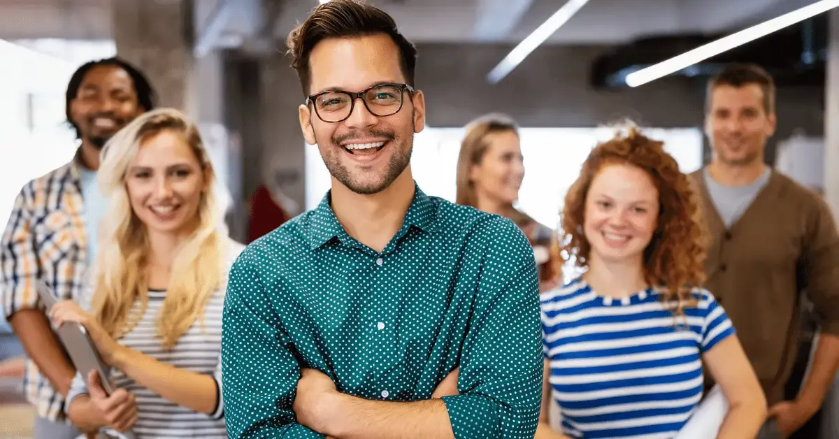 Equipo trabajando con empatía y gran comunicación