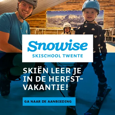 Skileraar met jonge cursisten bij Snowise – skilessen in de herfstvakantie