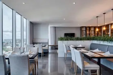 Marriott Santa Cruz de la Sierra HotelM Club Lounge