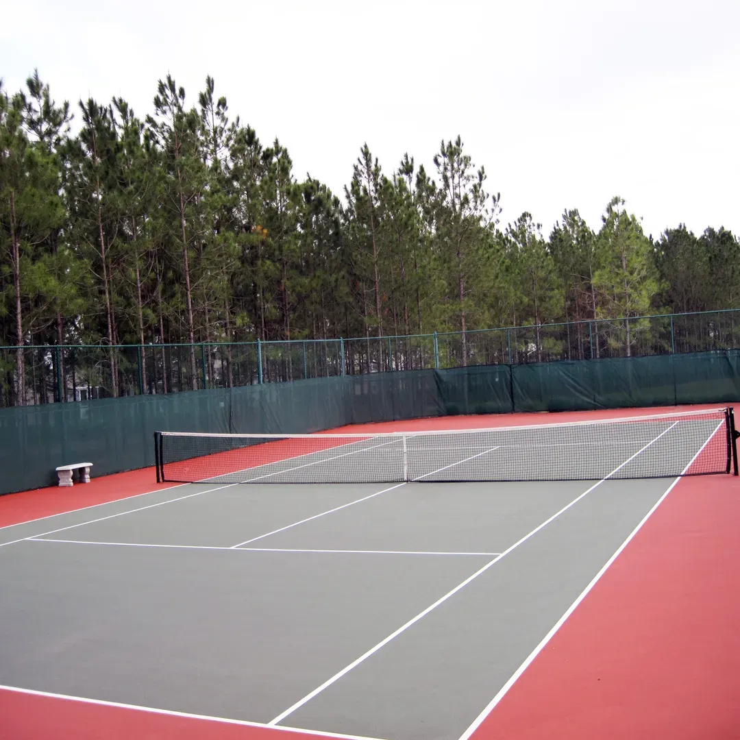 free tennis on one tennis court