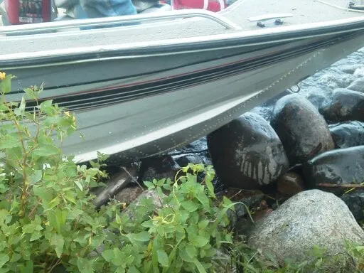 Boat on the rocks