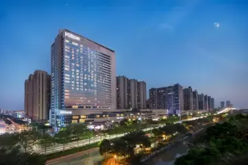 Hilton Foshan Exterior Dusk
