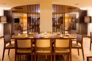 Madrid Marriott Auditorium Hotel & Conference Center M Club Lounge