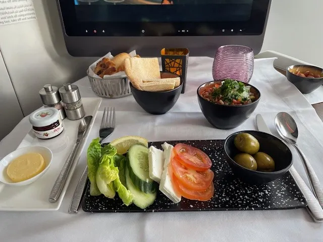 Qatar Airways A380 ontbijt Business Class vlucht LHR naar DOHA