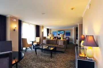 InterContinental Kansas City At The Plaza Club Lounge
