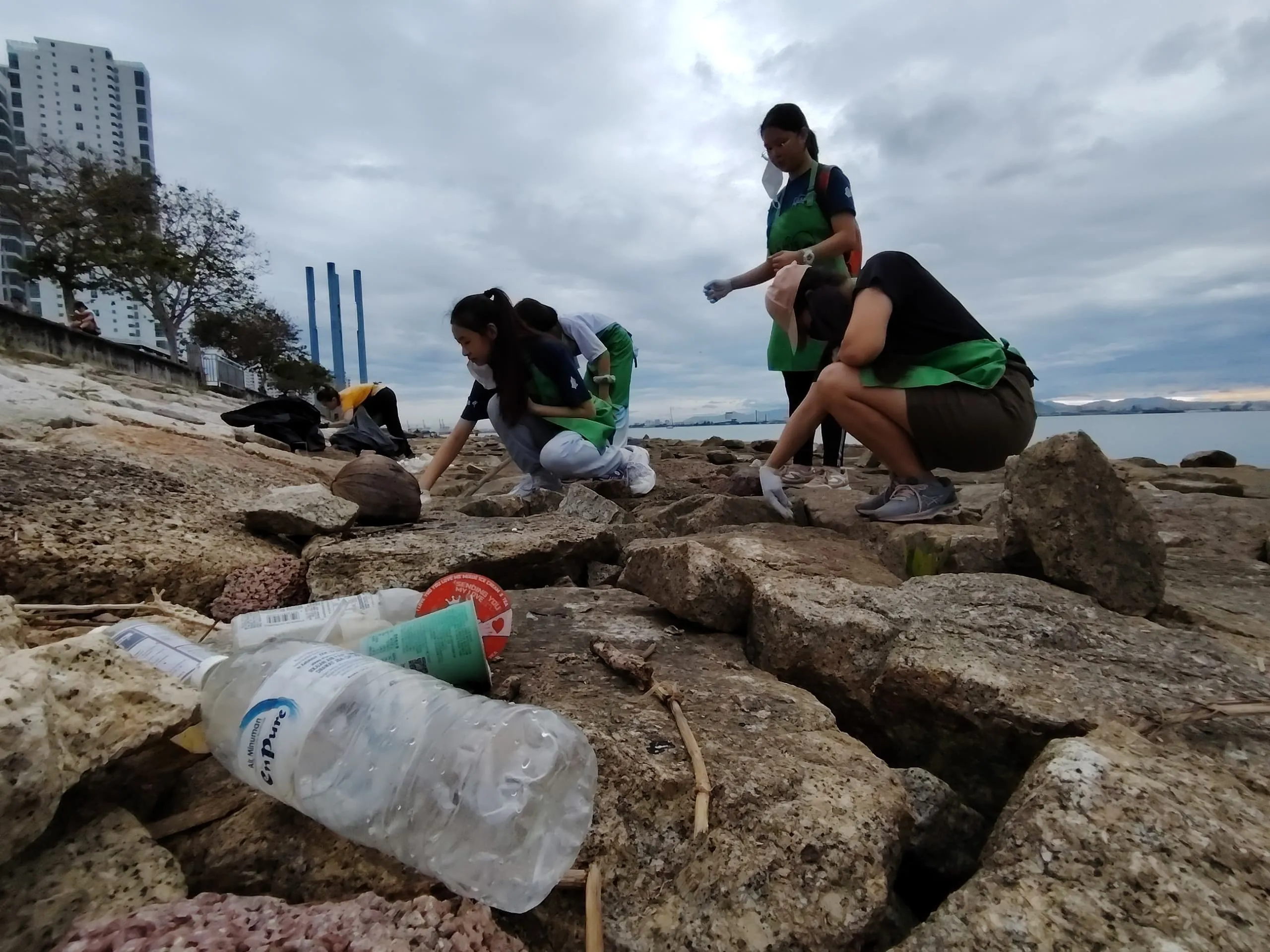 Aimpactz Beach Cleanup in Penang
