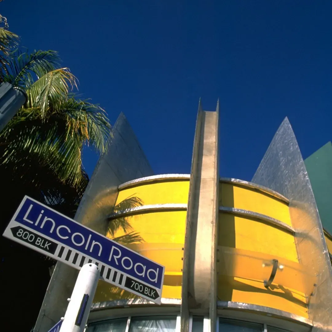 Exploring the trendy cafes, shops, and galleries along Lincoln Road