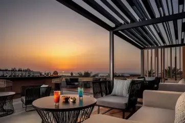 Saadiyat Rotana Resort & Villas Sunset Terrace Dining