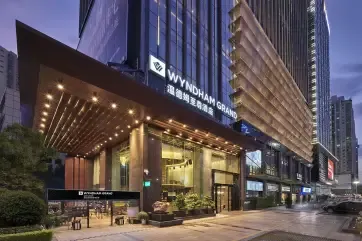 Wyndham Grand Shenzhen Exterior Dusk