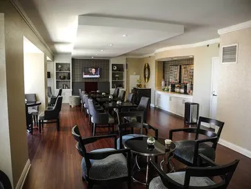 Omni Los Angeles Hotel at California Plaza  Executive Lounge