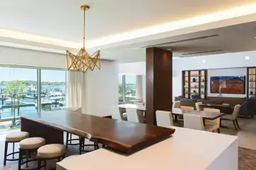 Newport Marriott Hotel & Spa M Club Lounge