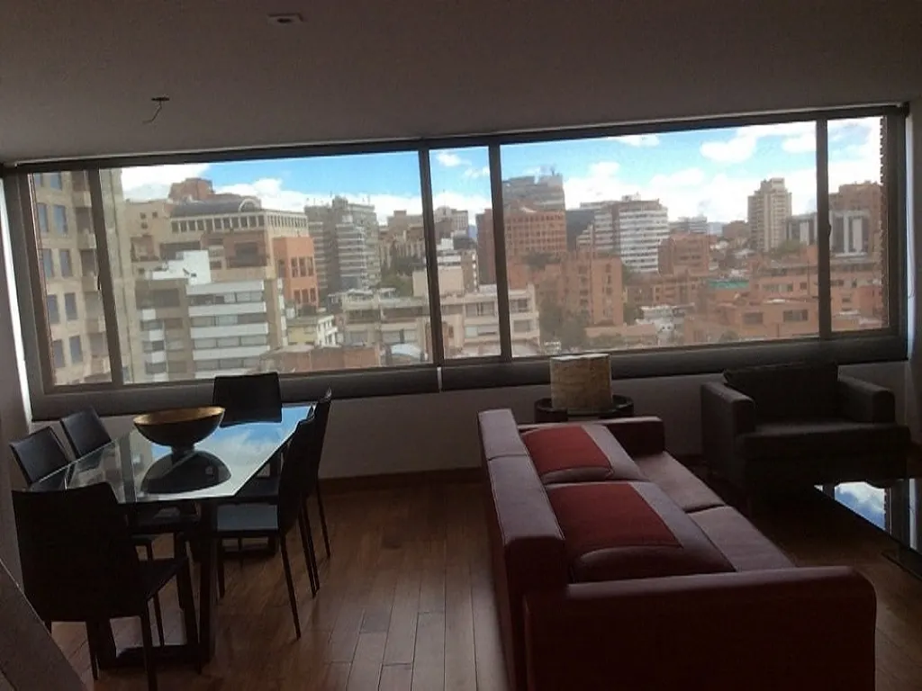 sala cortina enrrollable en screen protege muebles