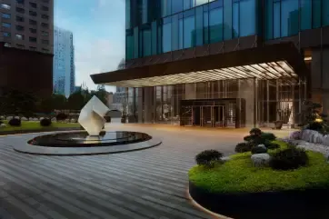  The Ritz-Carlton, Nanjing Entrance