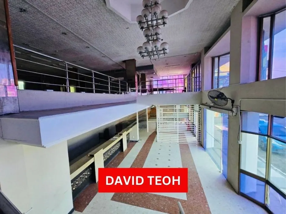 8 storey commercial landmark for rent at bagan luar