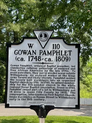 historical marker for ordained Baptist preacher Gowan Pamphlety in Williamsburg Virginia